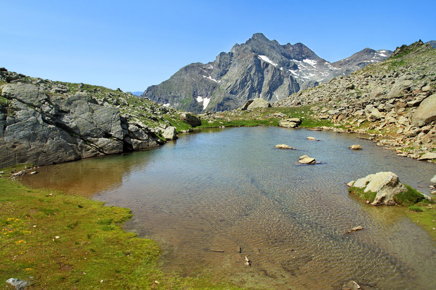 Lago del Veil - Miniere Usseglio (sullo sfondo Monte Lera e Punta Sule)